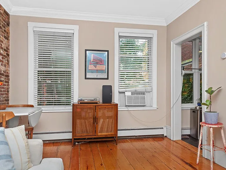 10 Washington St #2 — Photo 3