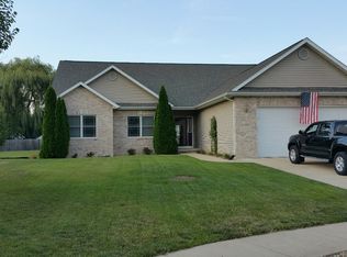 1001 Latigo Ln, Springfield, IL 62712