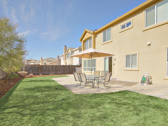4th image of 1687 Bowen Dr