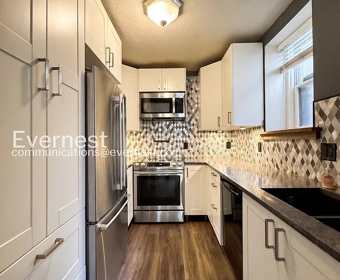 215 E 11th Ave #A1 — Photo 2