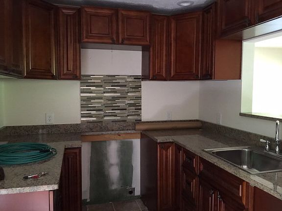 4th image of 439 Veterans Dr #1