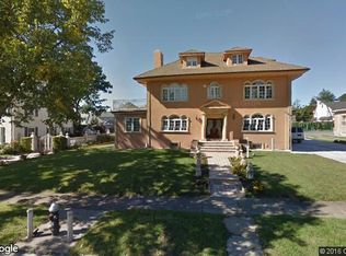 8850 192nd St, Hollis, NY 11423