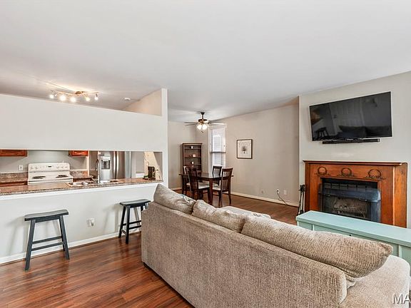 5th image of 2336 Rutger St APT B