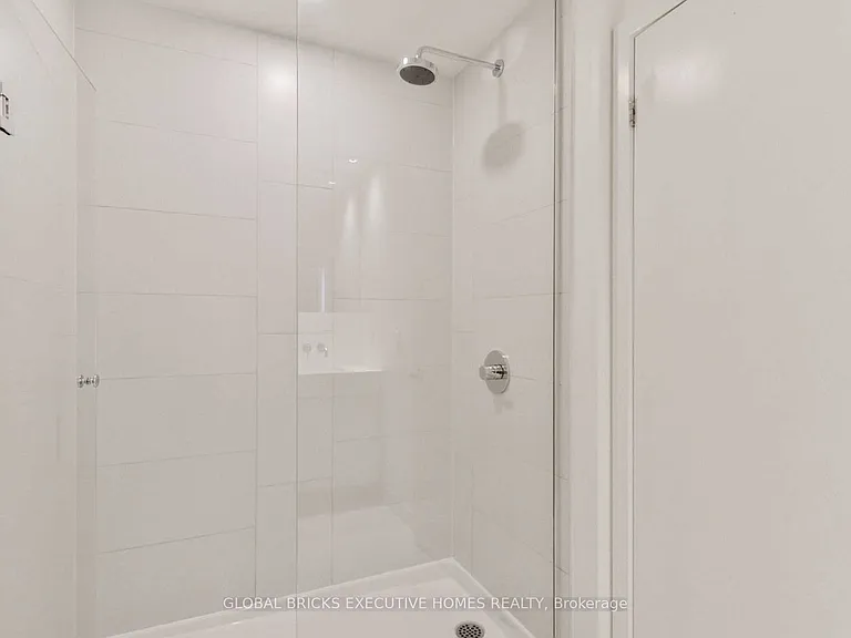 20 Richardson St #2603 — Photo 7
