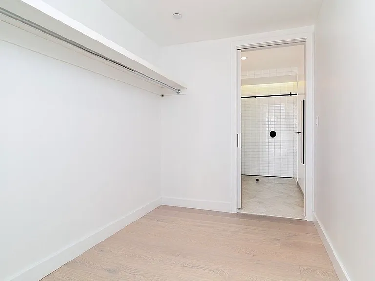 222 51st Ave #3B — Photo 6