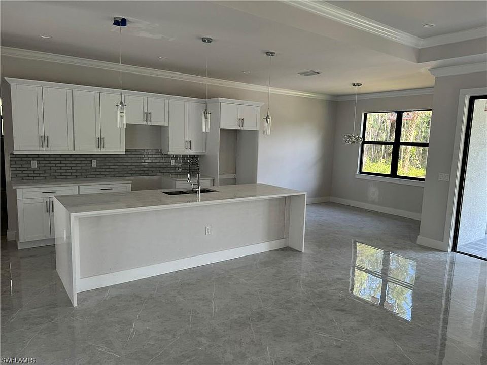 2nd image of 2467 56TH AVE NE