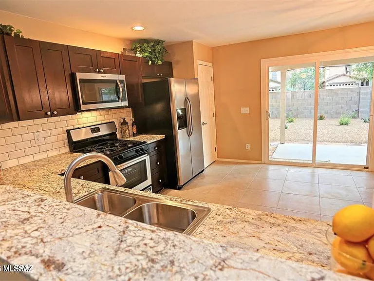 727 W Buffalo Grass Dr — Photo 12