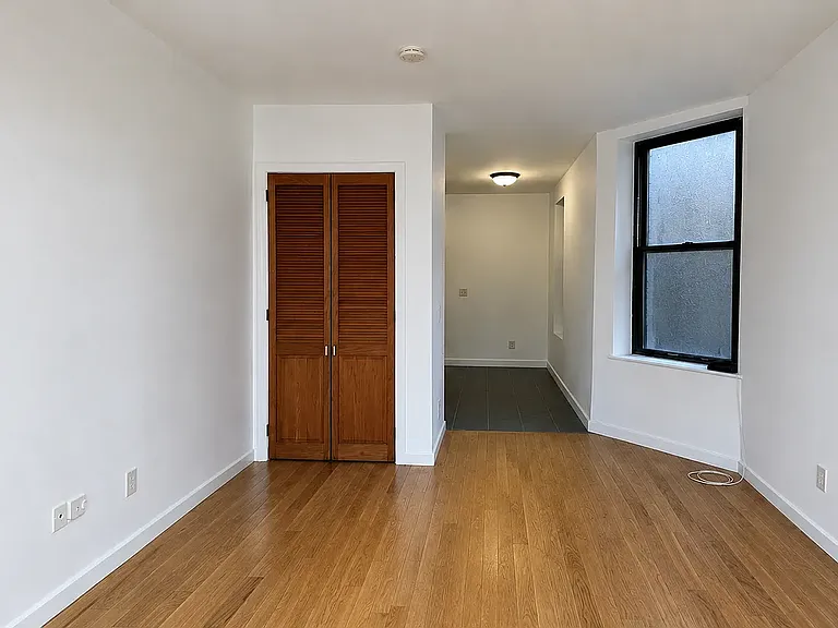 577 2nd Ave #35A — Photo 4