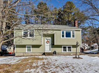 15 Burnett St, Nashua, NH 03060