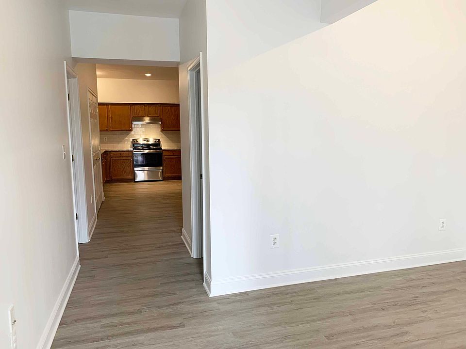 Hallway into the kitchen