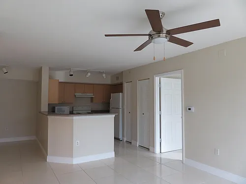 1103 Villa Cir Photo 1