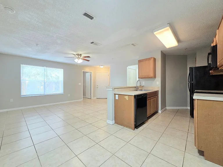 951 Salt Pond Pl #201 — Photo 4