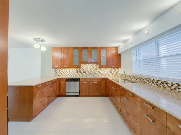 7020 Nova Drive #102D, Davie, FL 33317