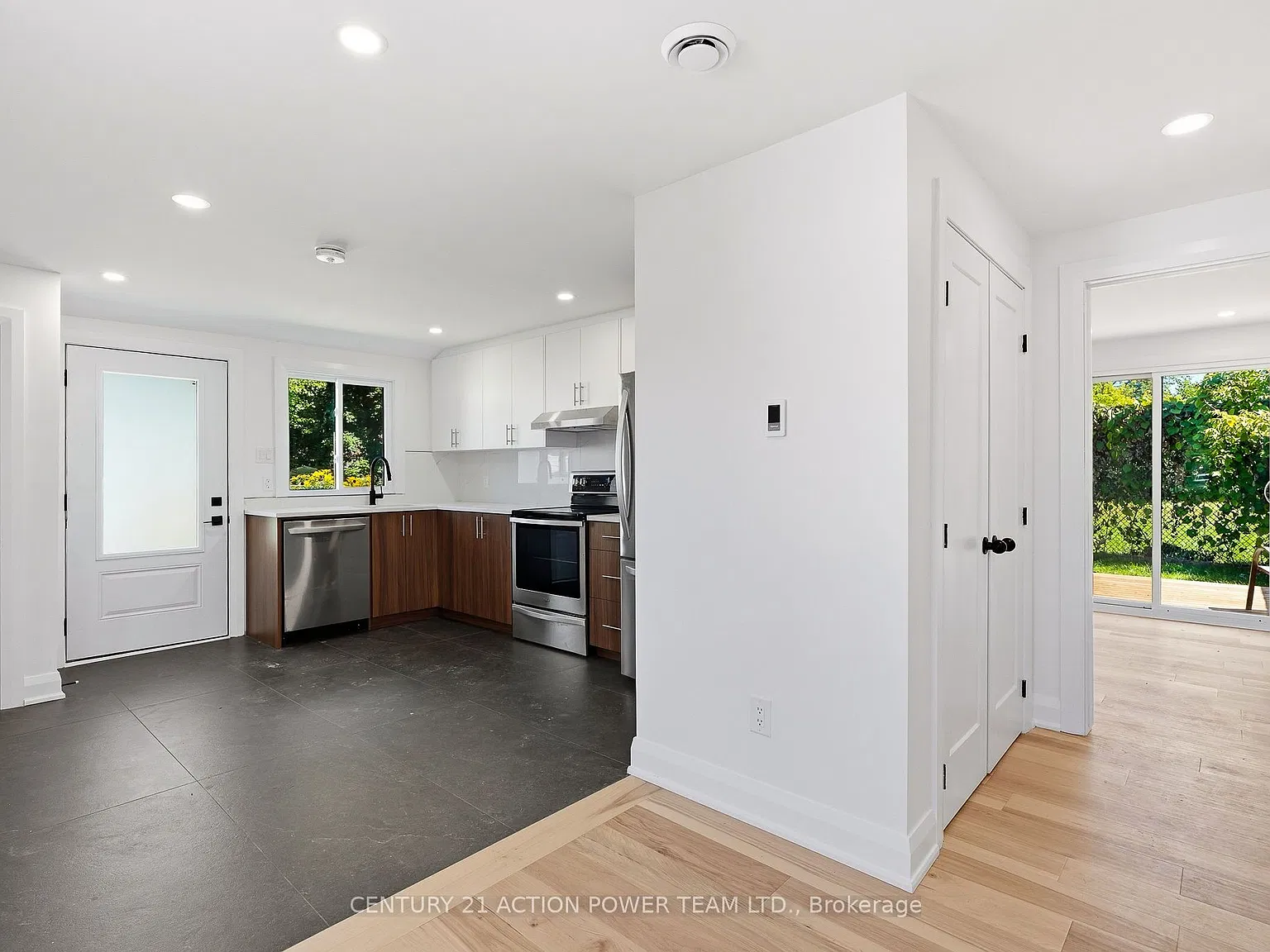 1 bed, $2,000 — Photo 4