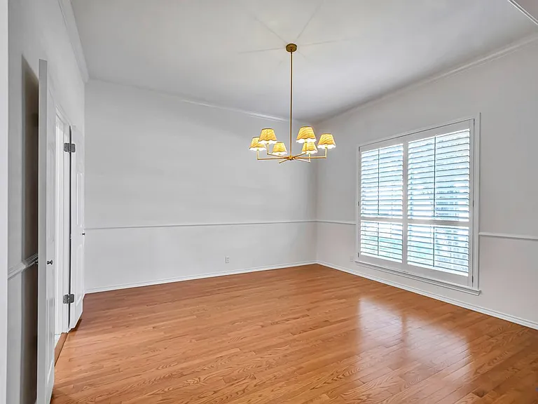 5504 Kingston Dr — Photo 9