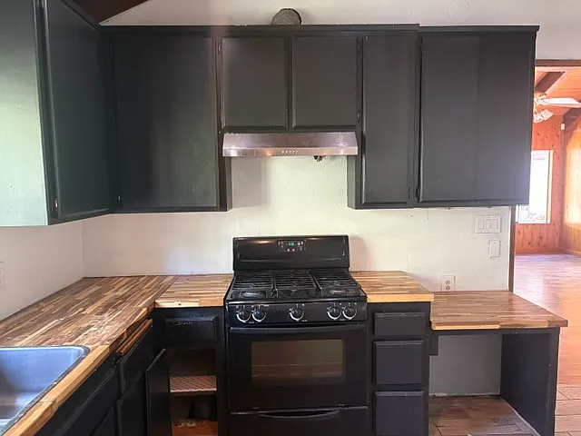 514 Rose Ln — Photo 9