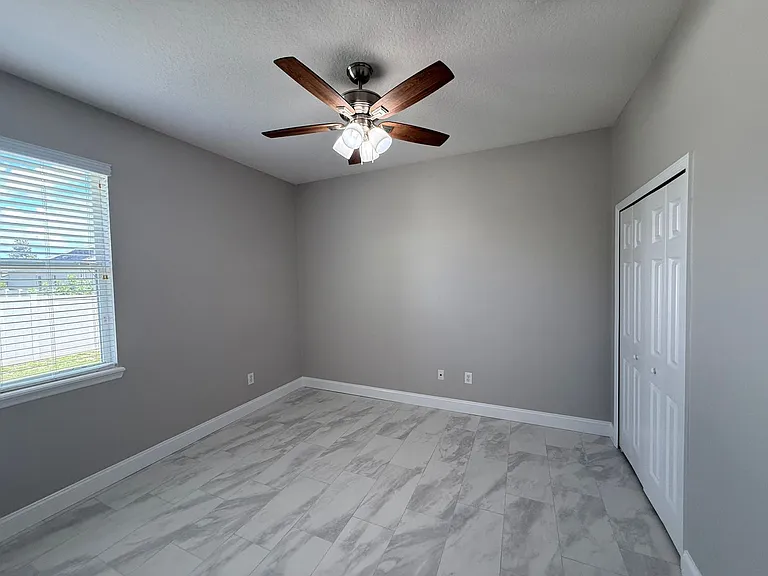 5370 Red Leaf Ct — Photo 23