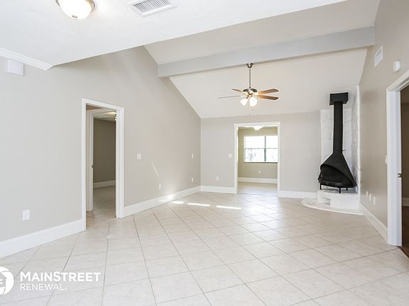 4th image of 2941 Woodpine Ct