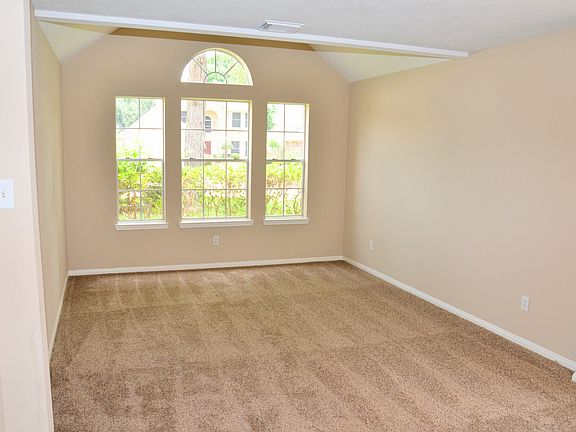 2nd image of 11423 Walnut Meadow Dr