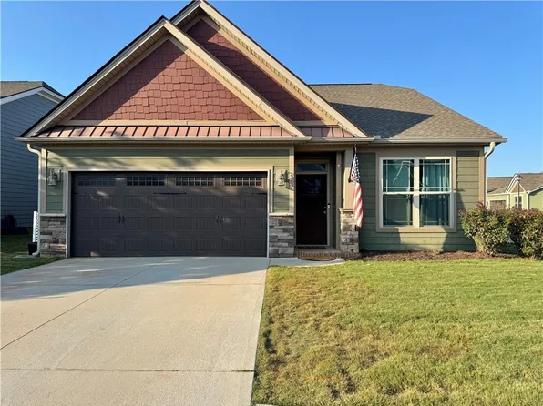 127 Cherrybark Ln, Taylors, SC 29687