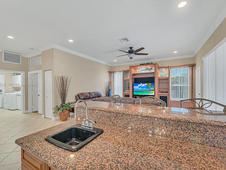 19500 SW 39th Ct — Photo 35