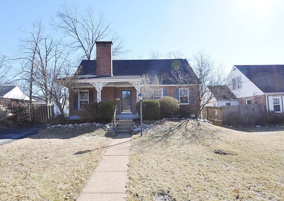 1st image of 134 E Sarah Ave