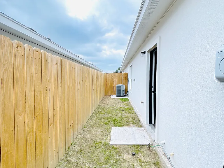 1807 Ramirez St #1 — Photo 19