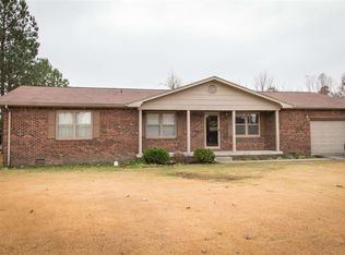 2135 Happy Hollow Dr, Paducah, KY 42003