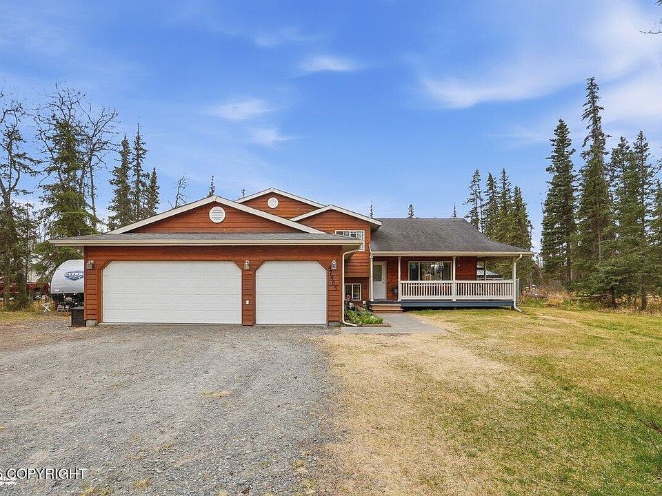 1st image of 47465 Clarence Dr