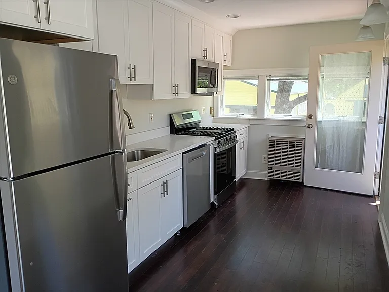 106R Main — Photo 11
