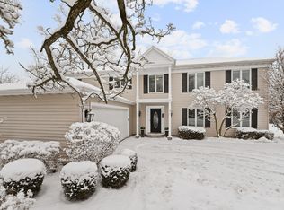 815 Smoke Tree Rd, Deerfield, IL 60015