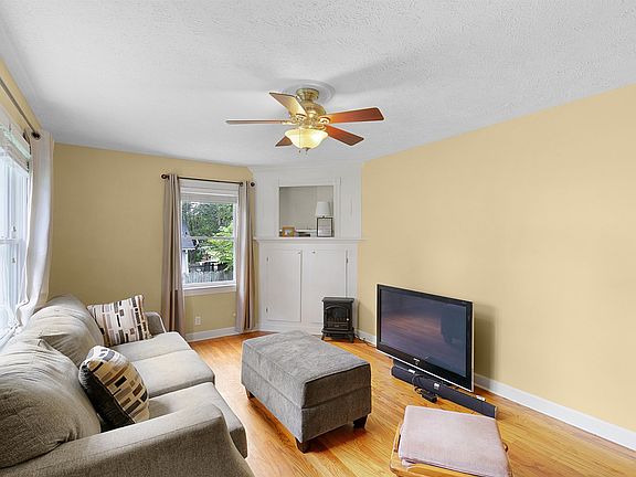4th image of 116 Malesus Heights Dr