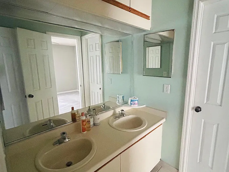 3243 Forest Oaks Ct — Photo 14