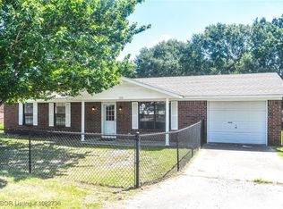 320 David Walker Ln, Stigler, OK 74462