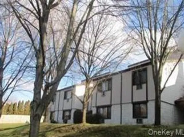 97 Richmond Blvd Unit 3A, Ronkonkoma, NY 11779