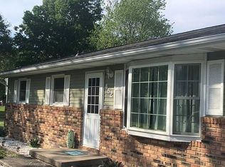 462 Debbie Ct, Dalton City, IL 61925