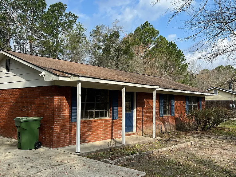 1097 Live Oak Dr — Photo 12