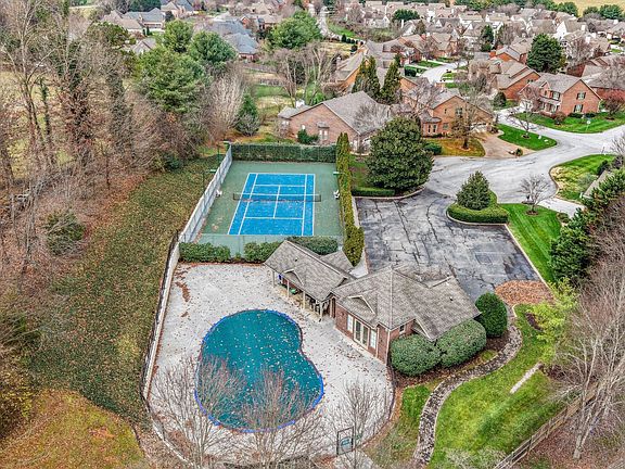 5th image of 461 Glen Abbey Blvd