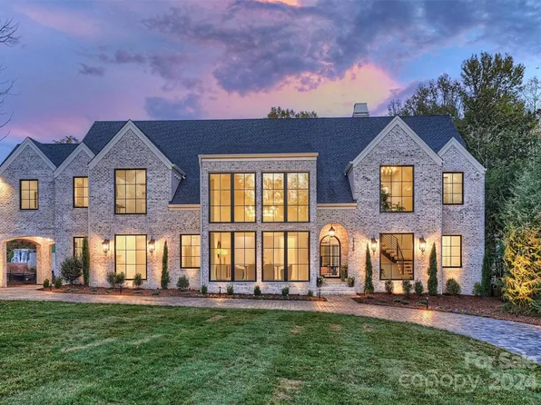 3735 Abingdon Rd, Charlotte, NC 28211