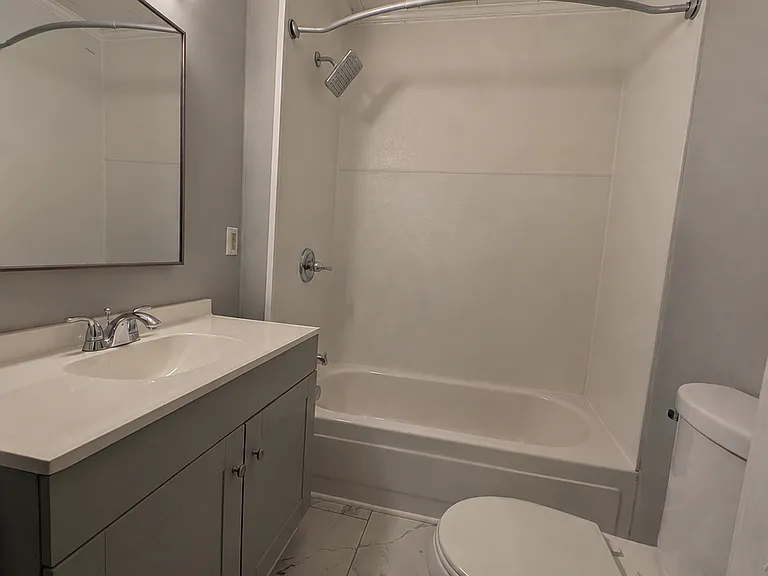 107 W Cooper St — Photo 15