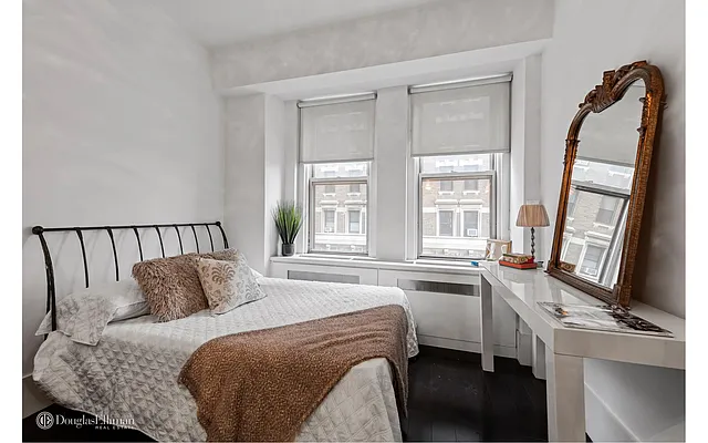 Sold by Douglas Elliman | media 16