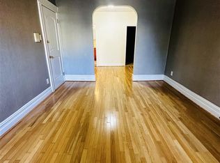 20-23 Menahan St #2F, Ridgewood, NY 11385