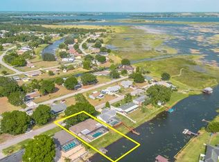 150 Lakeshore Dr N, Lake Wales, FL 33859