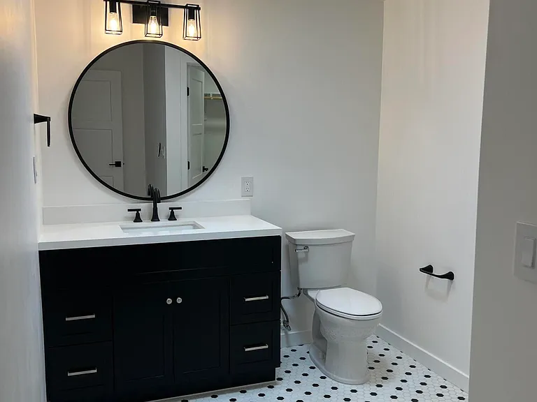 1815 E Waverly St #1 — Photo 14