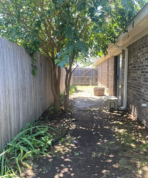 1704 Nest Pl — Photo 11