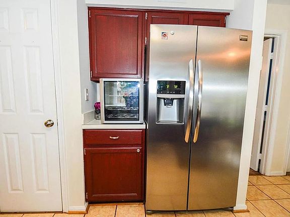 5th image of 28 Settlers Way