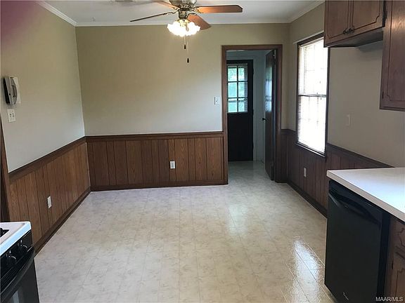 5th image of 302 Navajo Dr
