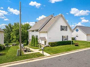 305 N Grove St, Barneveld, WI 53507