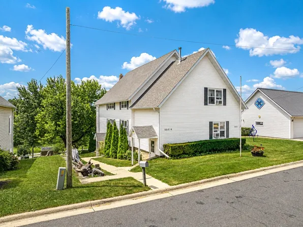 305 N Grove St, Barneveld, WI 53507