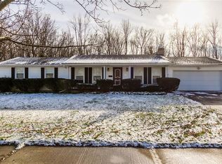 125 Firestone Dr, Rochester, NY 14624